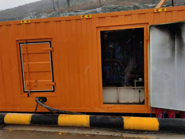 德江发电机出租 柴油发电机组电压低报警怎么办？