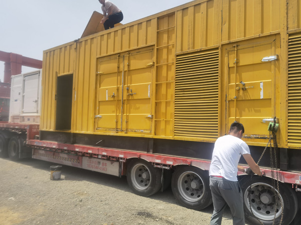 德江除了负载情况和发动机维护，还有哪些因素会影响 200kw 柴油发电机的油耗？